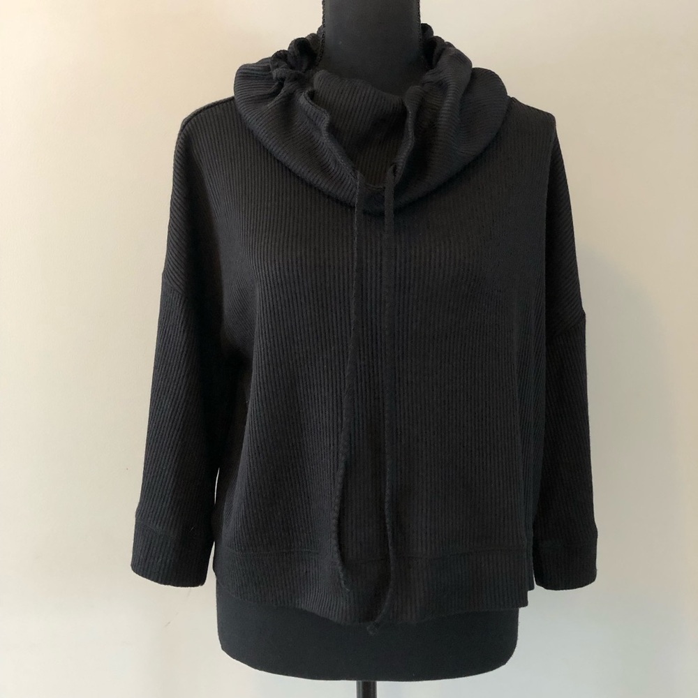 Women’s BB Dakota Steve Madden Black Cowl neck Cropped Knit Top size XS
